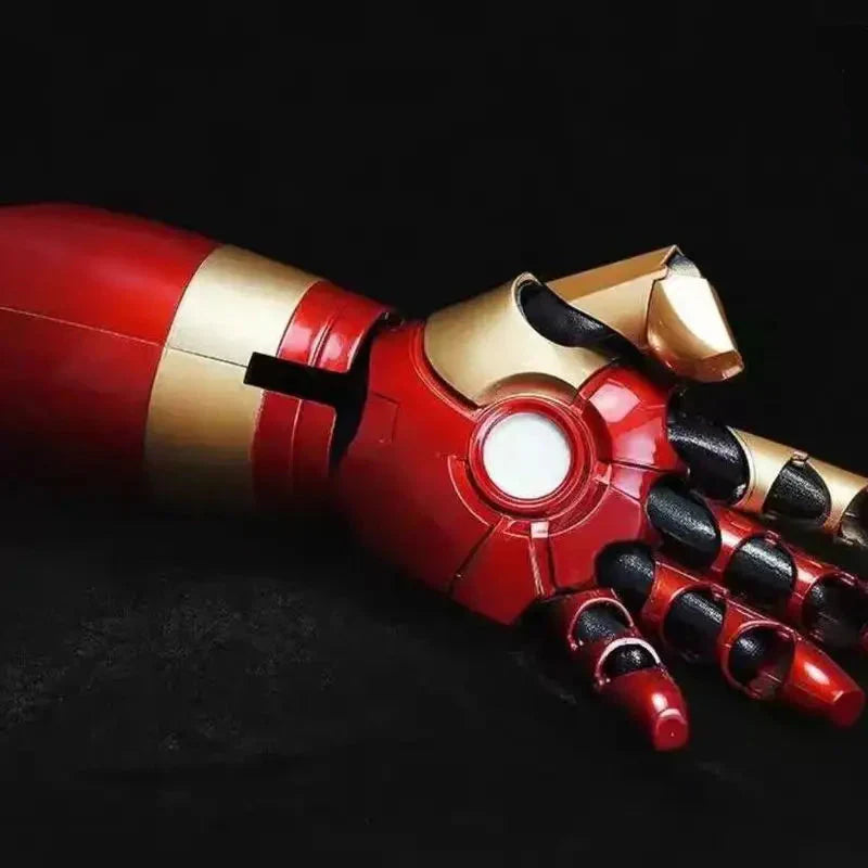 https://cdn.shopify.com/s/files/1/0976/5404/7104/files/sashura-premium-iron-man-mark-42-gauntlet-led-effects-sashura-premium-4.webp?v=1771370192