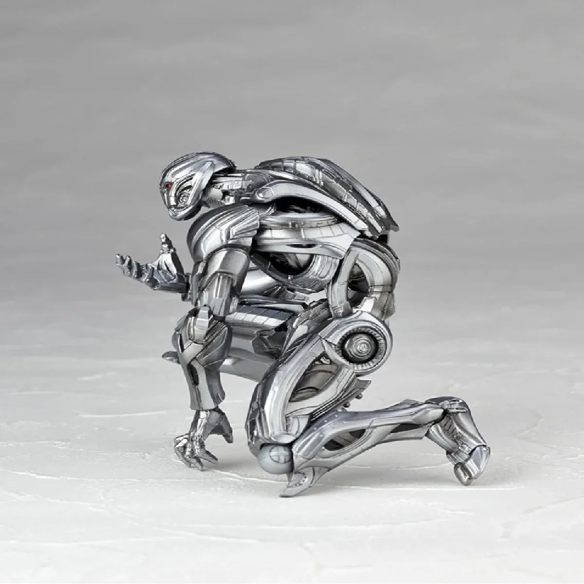 https://cdn.shopify.com/s/files/1/0976/5404/7104/files/sashura-premium-ultron-action-figure-articulated-metallic-finish-sashura-premium-9.jpg?v=1771370266
